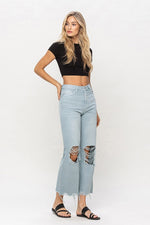 Load image into Gallery viewer, Thunder Rolls Cropped Jeans
